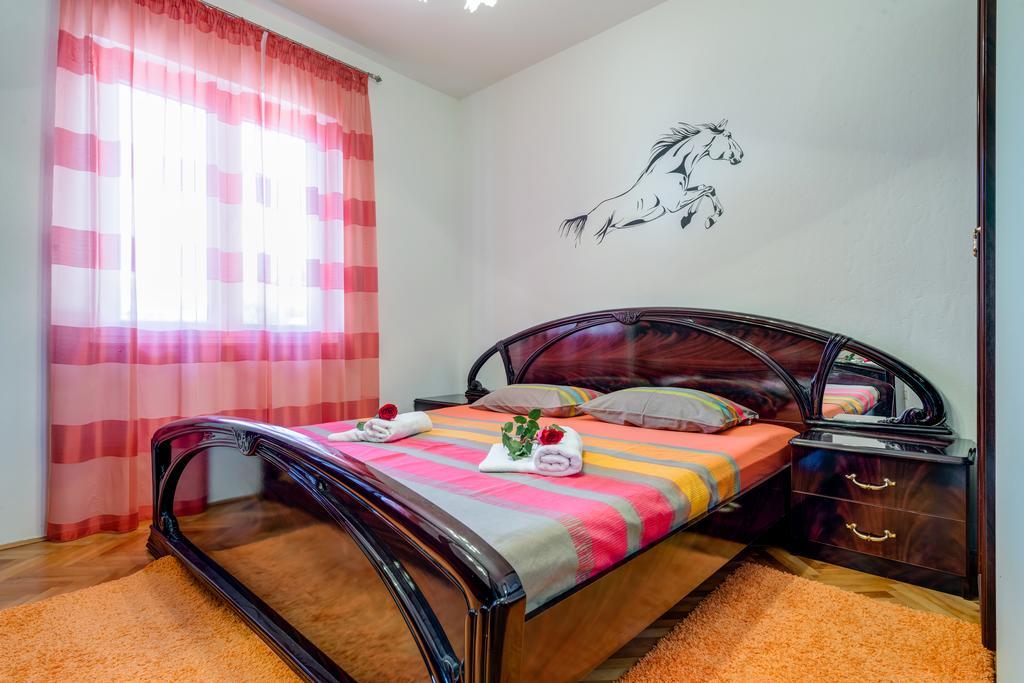 Apartment Marinely Kaštela المظهر الخارجي الصورة